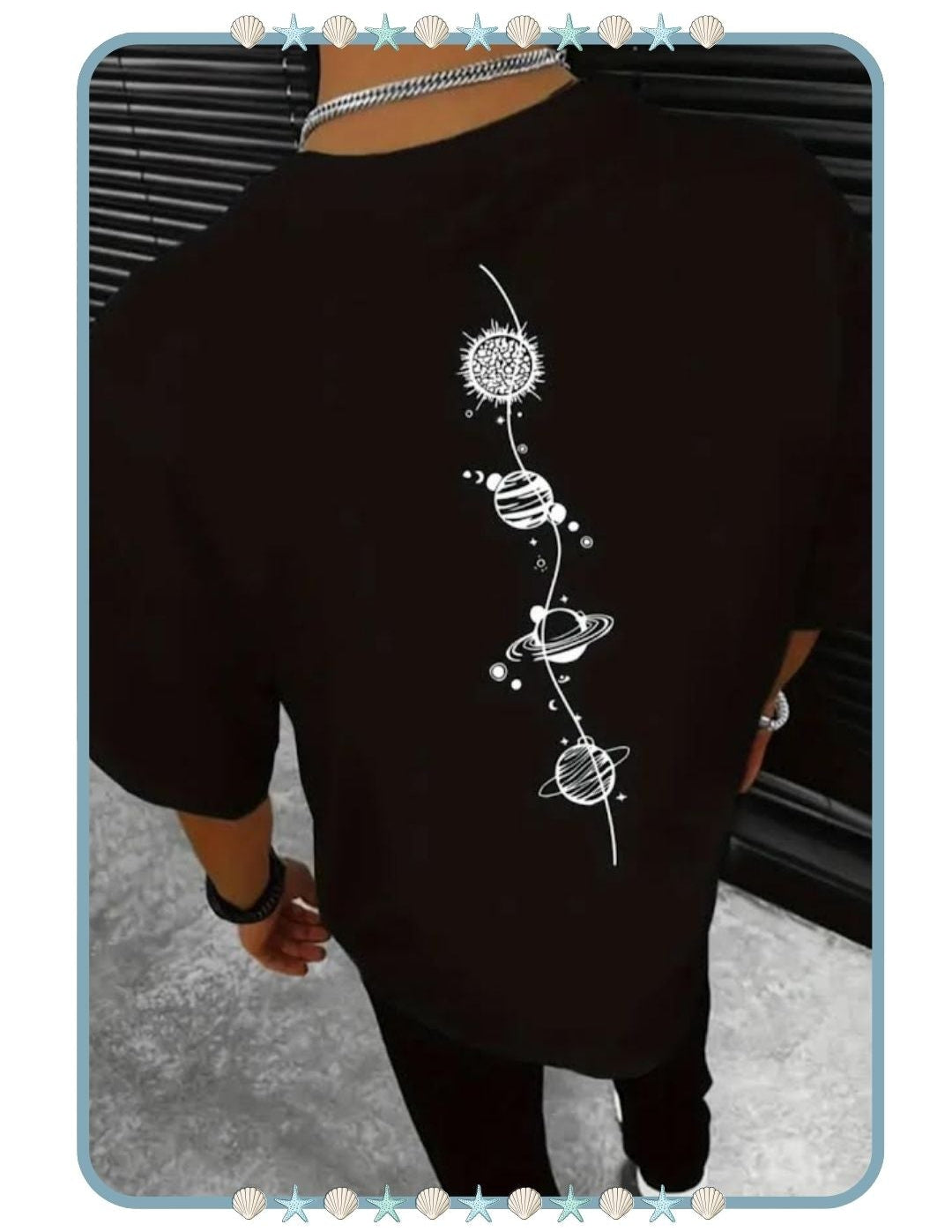 Camiseta de Hombre Negra con Estampado de Planetas