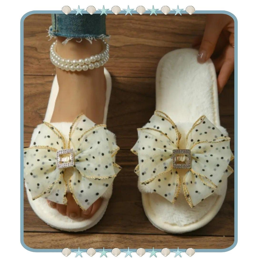 Pantuflas de Mujer Blancas con Moño